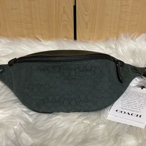 Charter Belt Bag 7 In Micro Signature Jacquard